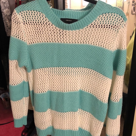 Forever 21 Large sweater - Picture 1 of 2